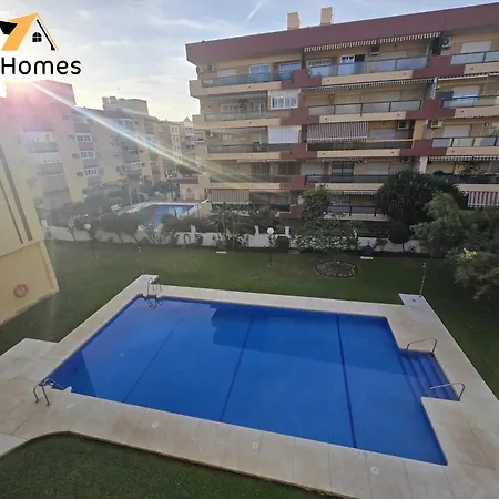 - Piscina Comunitaria Rincón de la Victoria